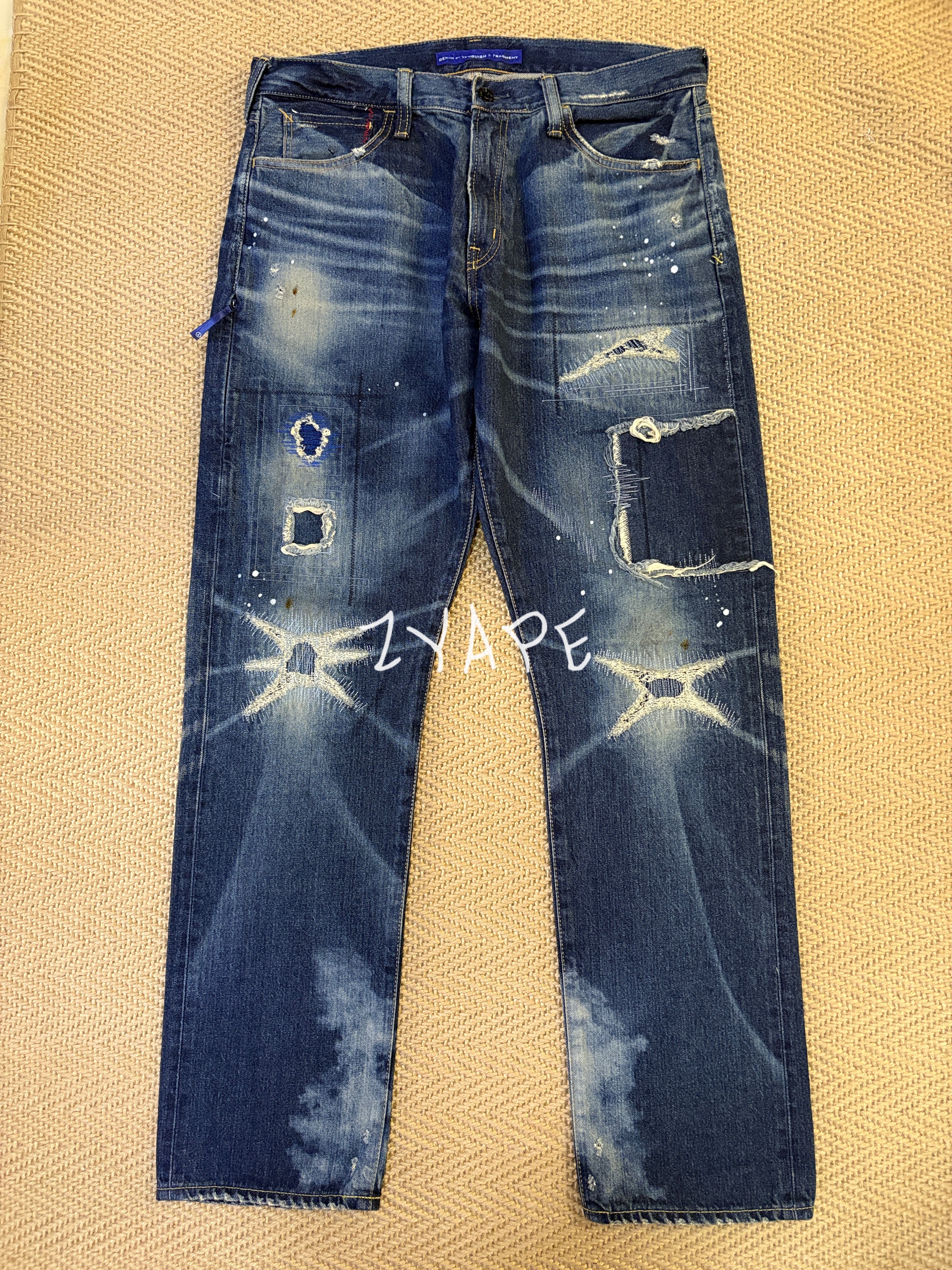 DENIM BY VANQUISH & FRAGMENT藤原浩水洗破坏闪电牛王补丁牛仔裤