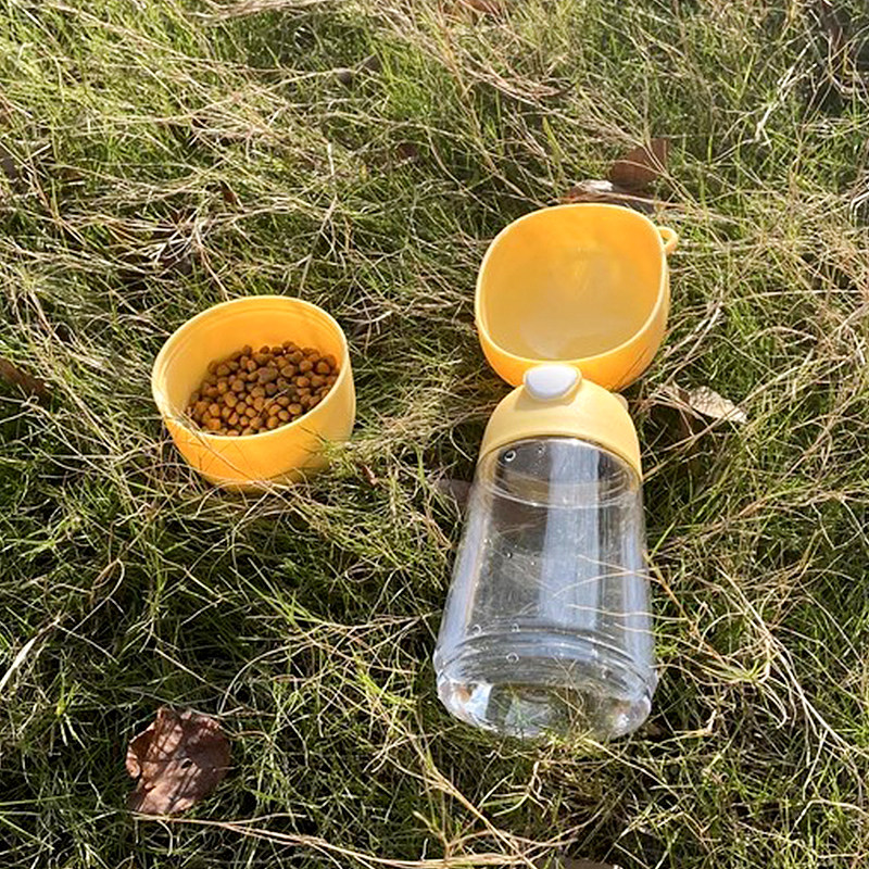 狗狗外出水杯喝水器挂式水壶户外出行高颜值饮水器马尔济斯喝水用