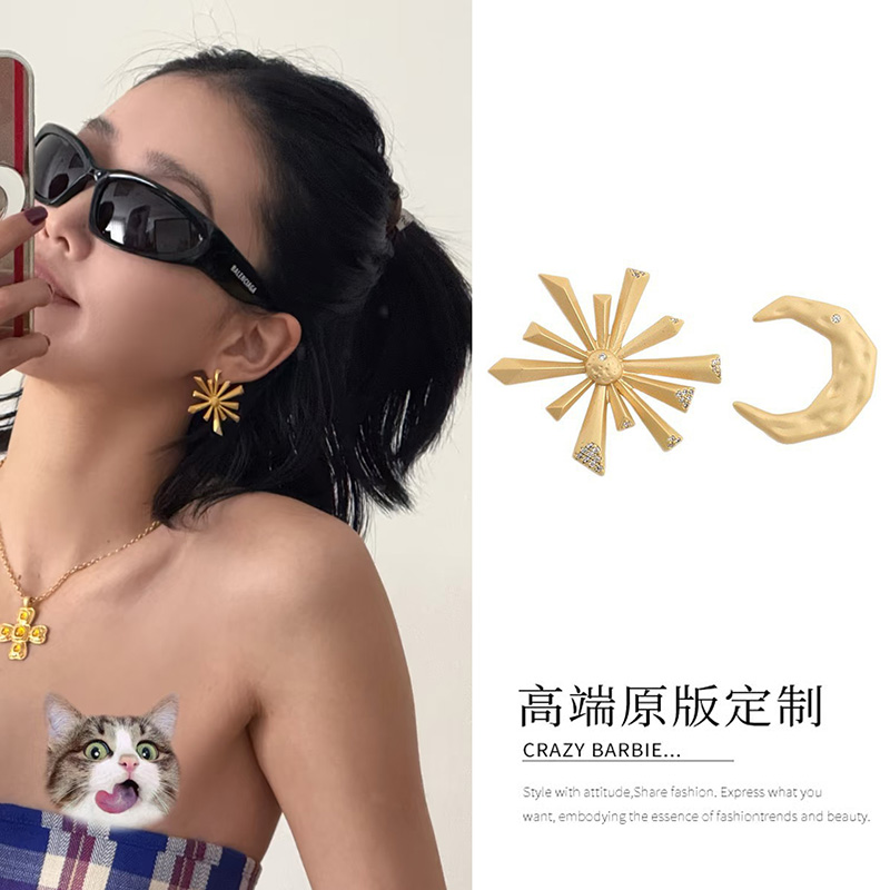韩国东大门日月星辰不规则太阳月亮耳环2025新爆款微镶钻银针耳钉