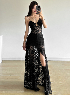 KLIOU 轻熟御姐风黑色镂空蕾丝吊带连衣裙女设计感开叉显瘦长裙夏