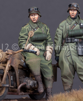 现货 Alpine 35144 German Motorcyclist Set 1/35