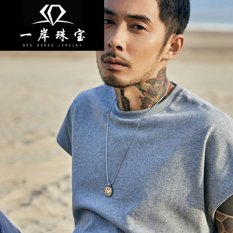 日韩版笑脸项链男女时尚简约可爱表情吊坠个性潮人学生情侣挂饰品