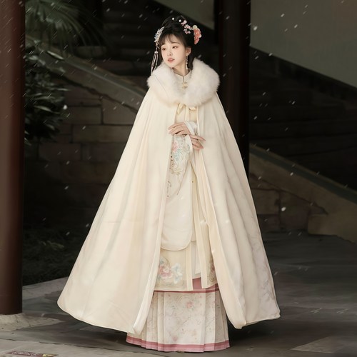 墨子研原创汉服加厚斗篷冬款明制比甲马面裙重工刺绣云肩立领长衫