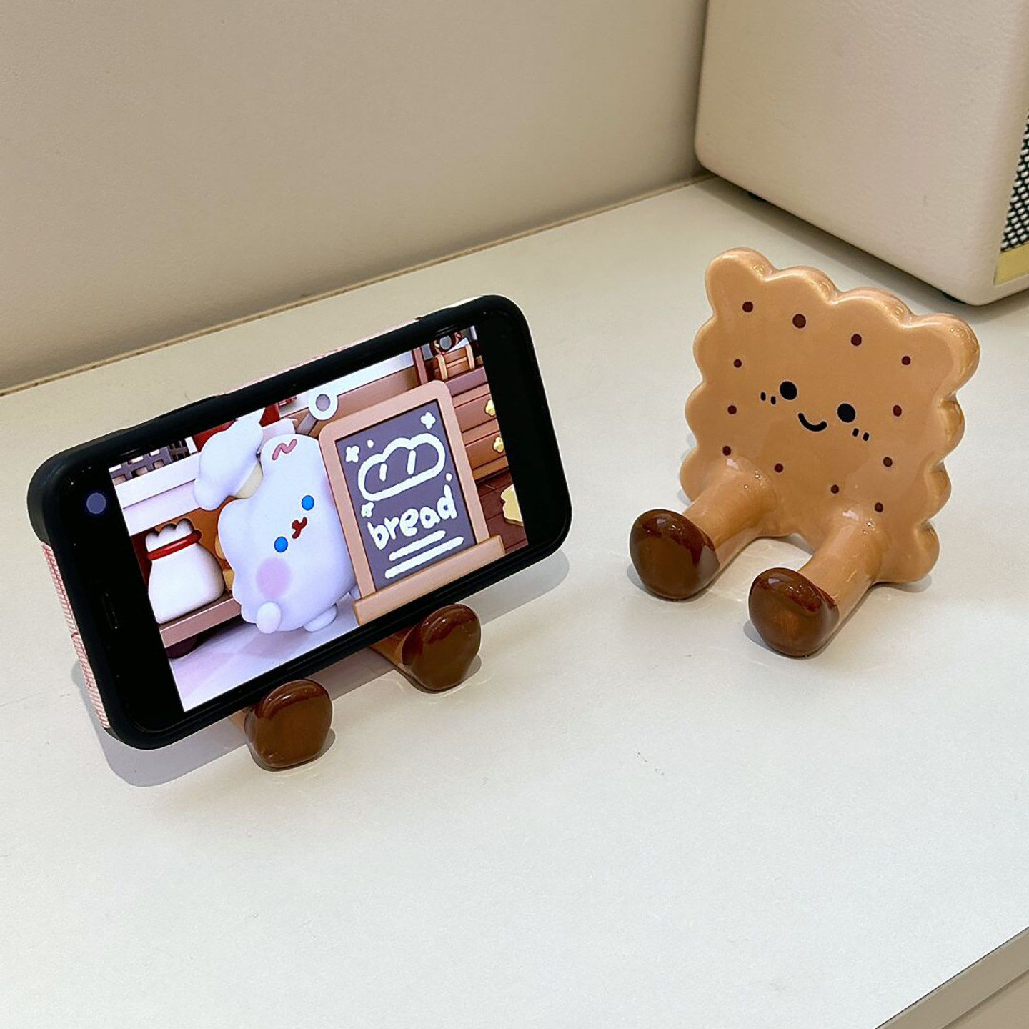 饼干手机支架桌面工位装饰品摆件多功能平板ipad通用支架追剧神器