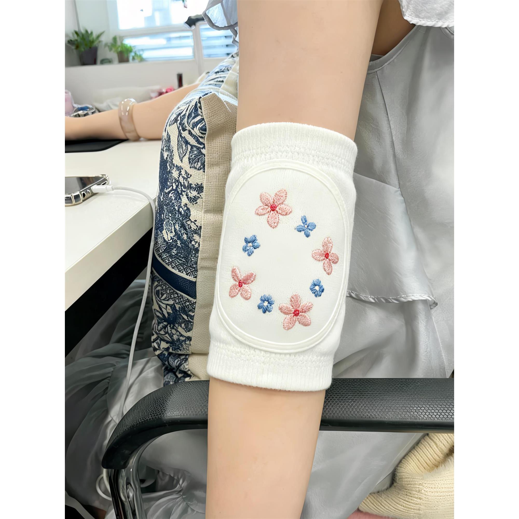 告别黑手肘!手肘关节护套办公桌台面护肘垫防摩擦透气网状保护垫