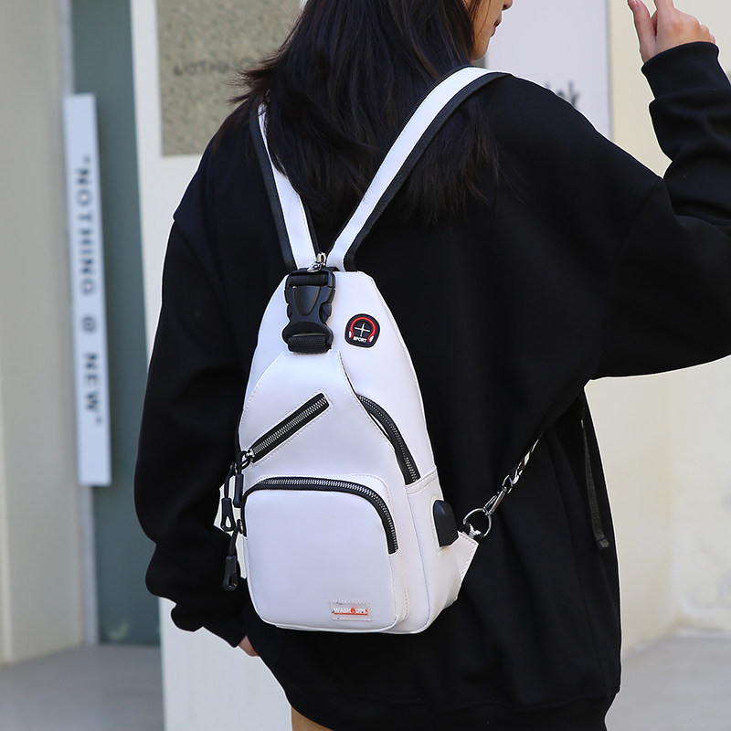 男女通用皮革款胸包双肩包两用
