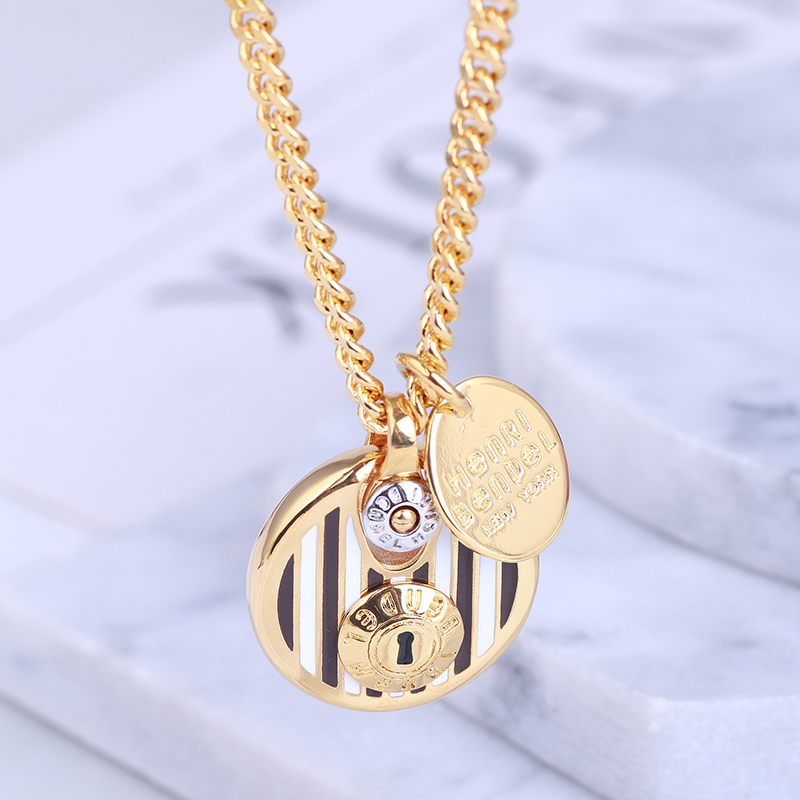 HB家簡約黑白條紋時尚氣質圓盤鑰匙孔HENRI BENDEL中長項鏈毛衣鏈在類目 飾品/流行首飾/時尚飾品新, 項鍊中 - 來自Buy2taobao.com提供專業的淘寶代購服務