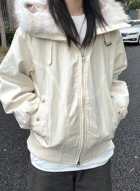 简约通勤风杏色棉服外套2