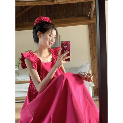 气质玫红色小飞袖方领连衣裙女夏季宽松显瘦长裙甜美海边夏季裙子