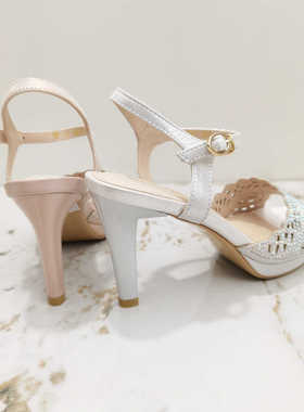 哈森女鞋时装百搭女鞋夏粗跟专柜正品凉鞋中跟女凉鞋HM77161