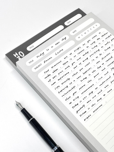 HZO拍纸本盲盒B5加厚100张网格空白 清仓品无包装可能有瑕疵