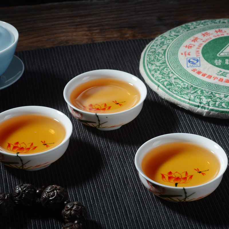云南普洱茶饼生茶饼10年陈香优级03年古树老茶限购357g树根地茶厂