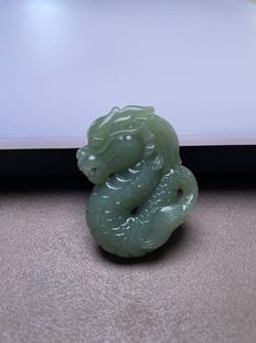 新疆和田玉且末蓝调龙型玉佩吊坠