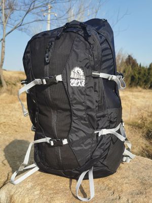 Granite Gear花岗岩户外新款时尚双肩包运动撞色男女登山包