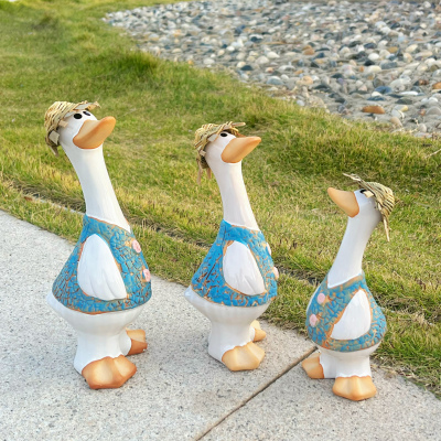 小众创意陶瓷鸭子一家三口可爱户外花园摆件别墅室外庭院家居装饰