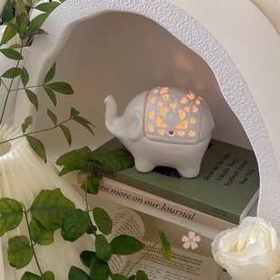 法式浪漫小象烛台摆件陶瓷大象香薰蜡烛家居氛围感卧室防风香炉