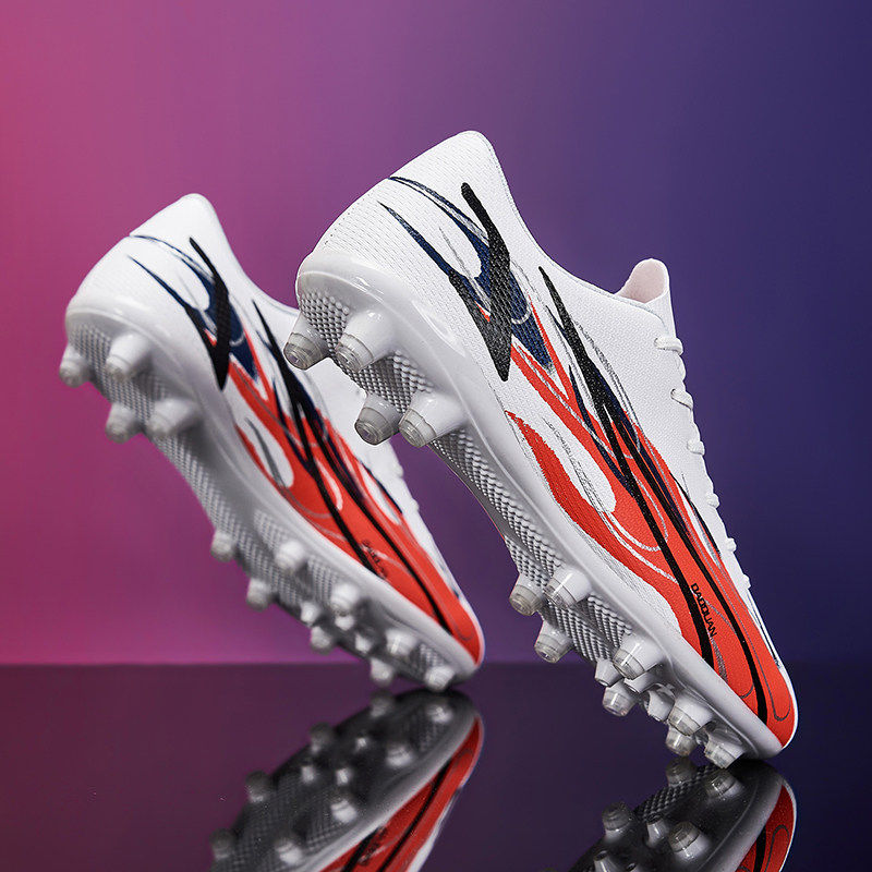 猎鹰tf碎钉足球鞋2026新款男童防滑比赛训练鞋儿童学生专用长钉鞋