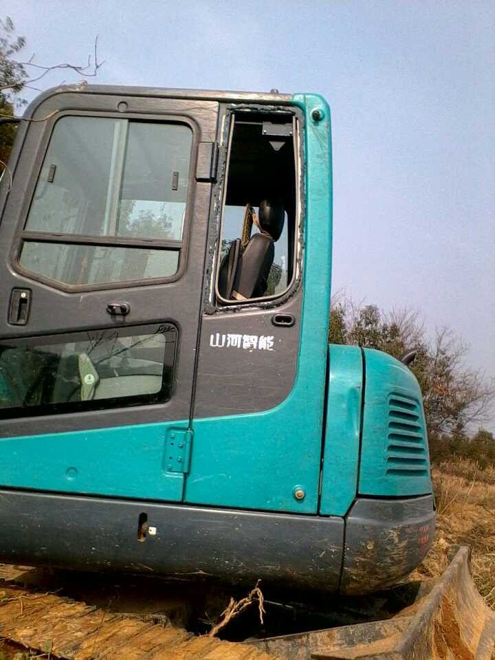 山河智能挖掘机玻璃山河智能50e/60e/70e/90e前挡前下左门中