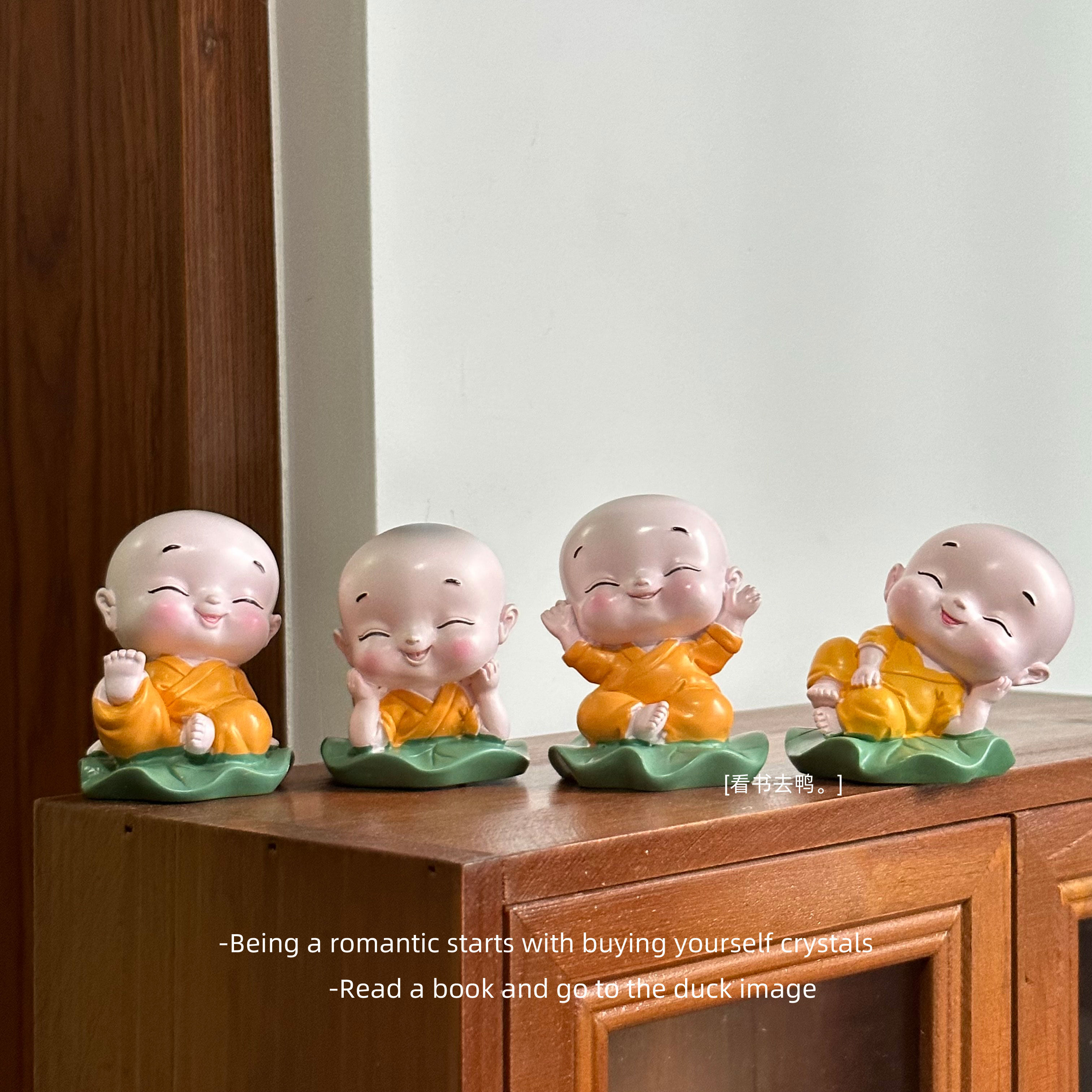 「无聊了 看看荷叶上的小和尚」小沙弥和尚装饰车载桌面摆件礼物