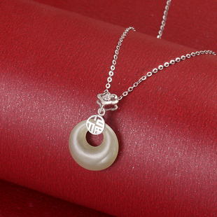 s925纯银福气平安扣项链女古风和田石锁骨链送女朋友闺蜜生日礼物