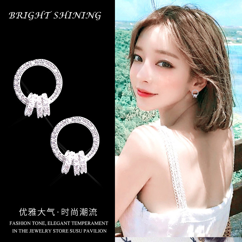 s925纯银个性轻奢镶钻耳钉女创业时代那蓝AB同款超闪时尚百搭耳坠