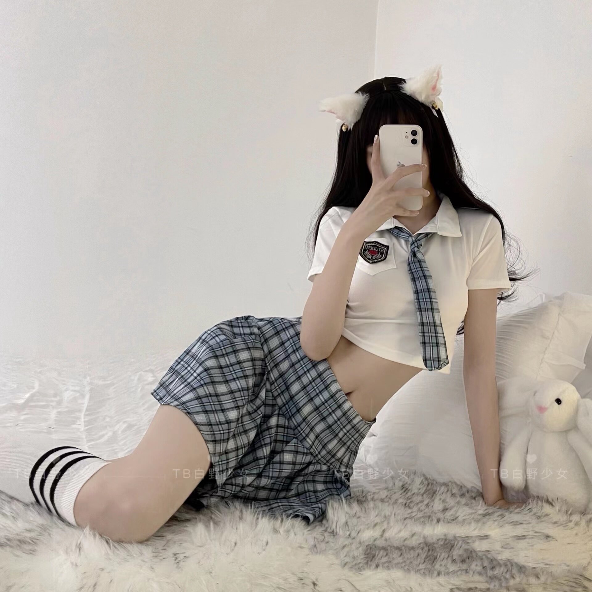 오늘 밤 졸업식입니다. 여름 대학 스타일의 유혹 짧은 스커트를 위한 섹시한 JK 학생 교복입니다