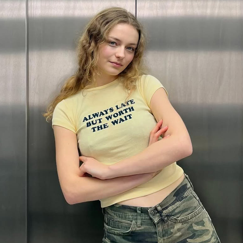 夏季修身字母印花圆领短袖T恤