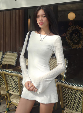 shemoda早秋圆领长袖连衣裙女装 性感系绳露背修身显瘦一步短裙子