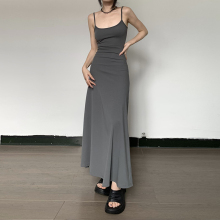 shemoda欧美风高腰显瘦吊带连衣裙女2025年纯色休闲A字过膝长裙子