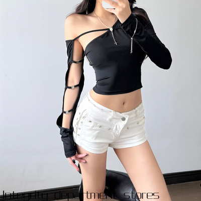 Slimfitlaceupsexysleevelessves