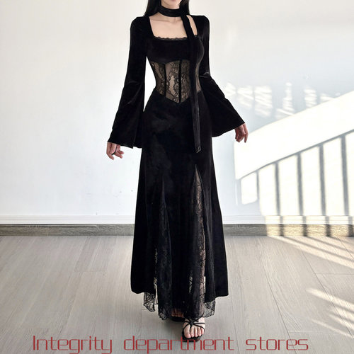 Lace-TrimmedV-NeckStraplessDre