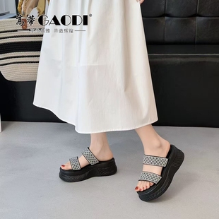 高蒂女鞋2026夏季新款两色水钻一字带凉拖鞋女外穿厚底松糕鞋