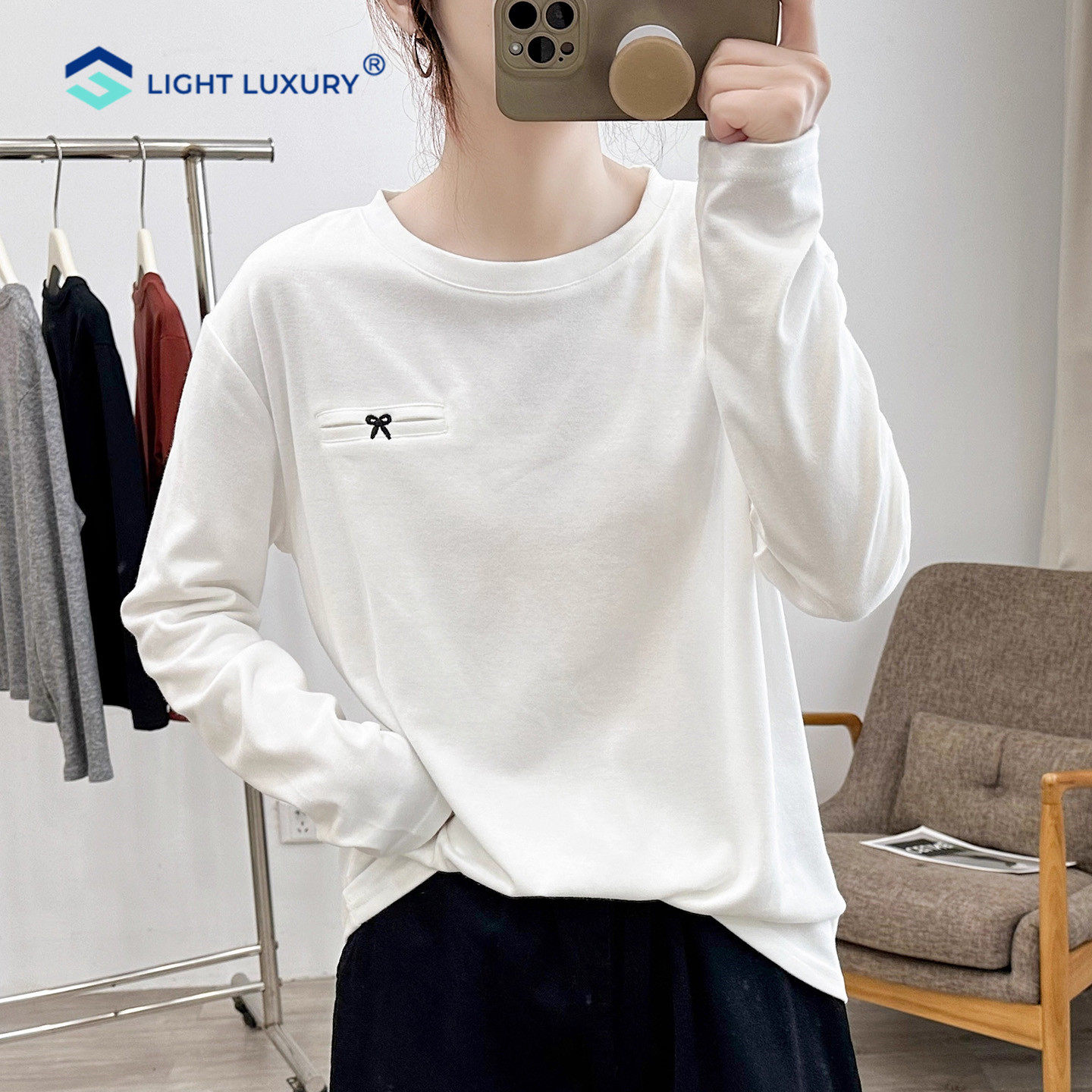 磨毛白色长袖t恤女宽松圆领上衣减龄蝴蝶结设计小落肩内搭打底衫