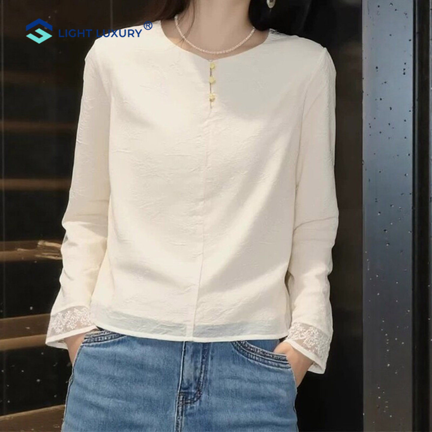 蕾丝拼接长袖T恤女百搭独特上衣