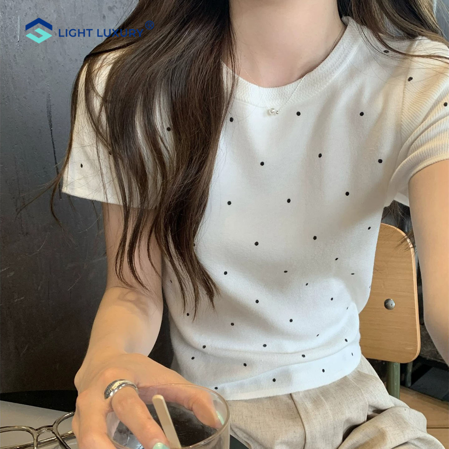 波点短袖T恤女修身显瘦高级感