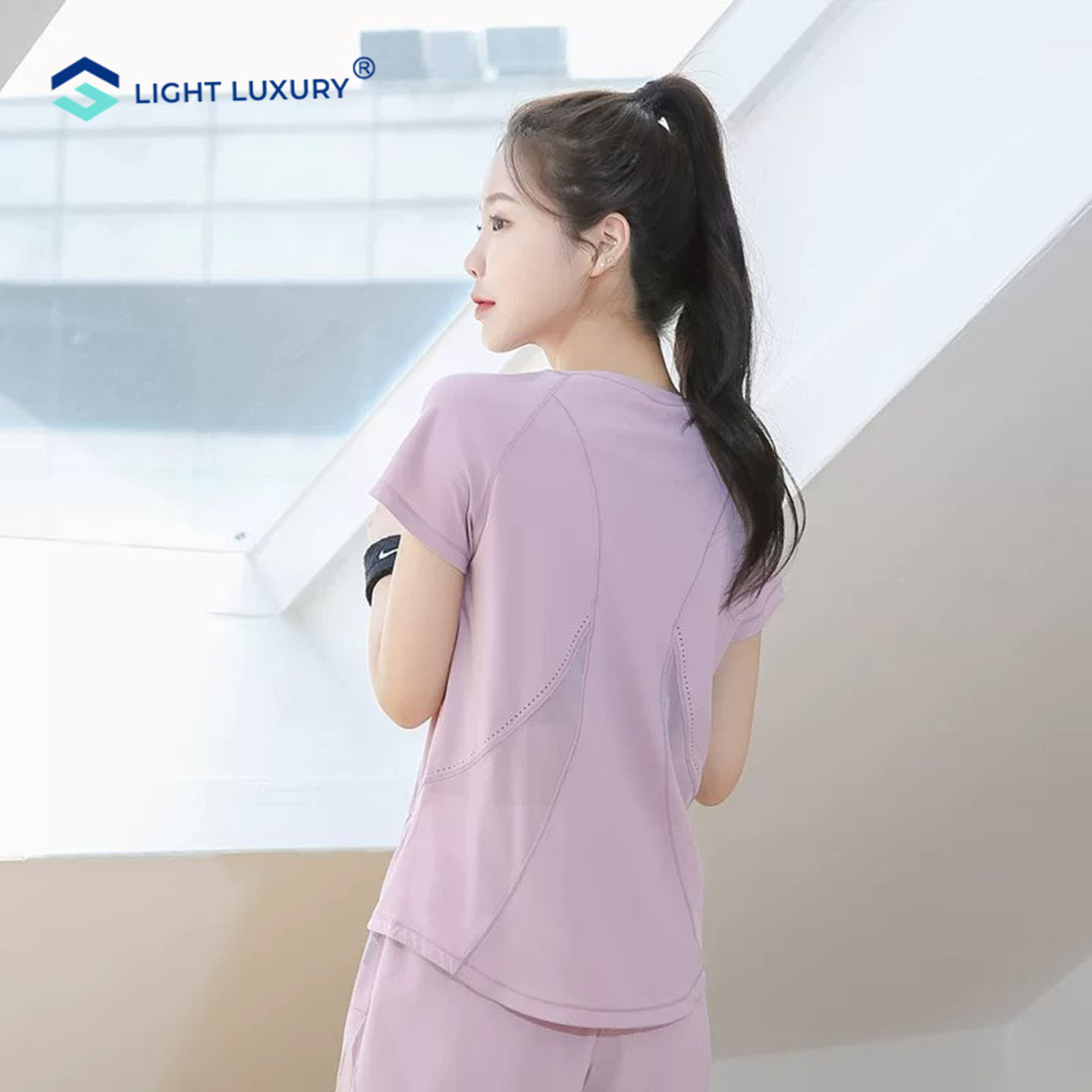 瑜伽套装女吸汗圆领休闲透气拼接