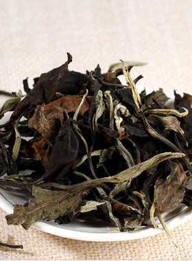 临沧茶区高山古树白茶