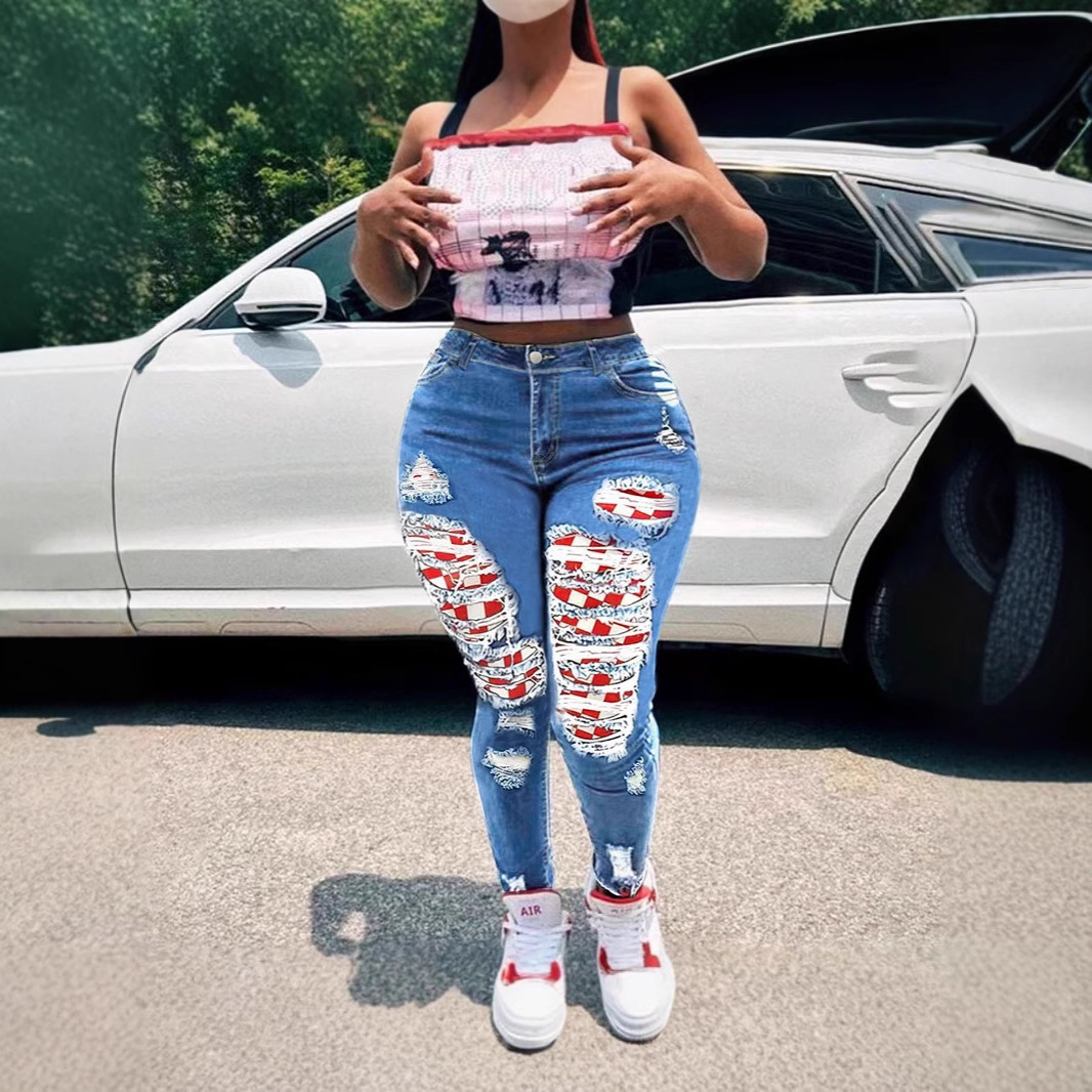 Women's sexy peach hip red checkered patch perforated jeans