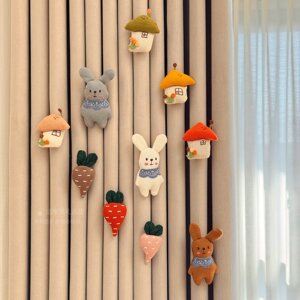 咕噜里礼品屋窗帘装饰品小饰品可爱布艺小兔子玩偶儿童房客厅门帘点缀挂件别针