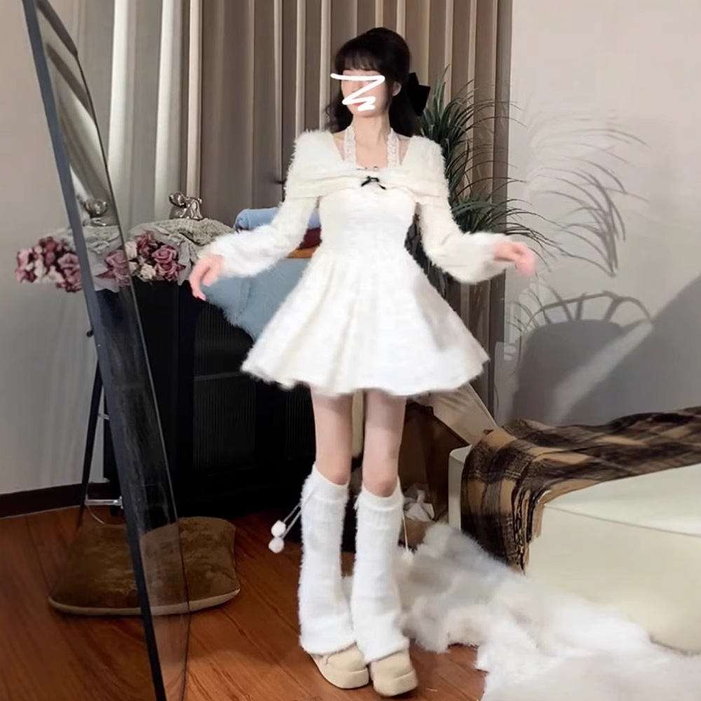 法式白色氛围感蕾丝挂脖连衣裙子女早春季2025新款小个子蓬蓬
