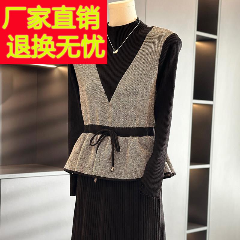 时尚洋气中长款针织连衣裙女年轻妈妈装冬季新款假两件毛衣裙中年