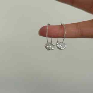 简约气质百搭小众设计耳环天然淡水巴洛克珍珠极细耳圈s925纯银女