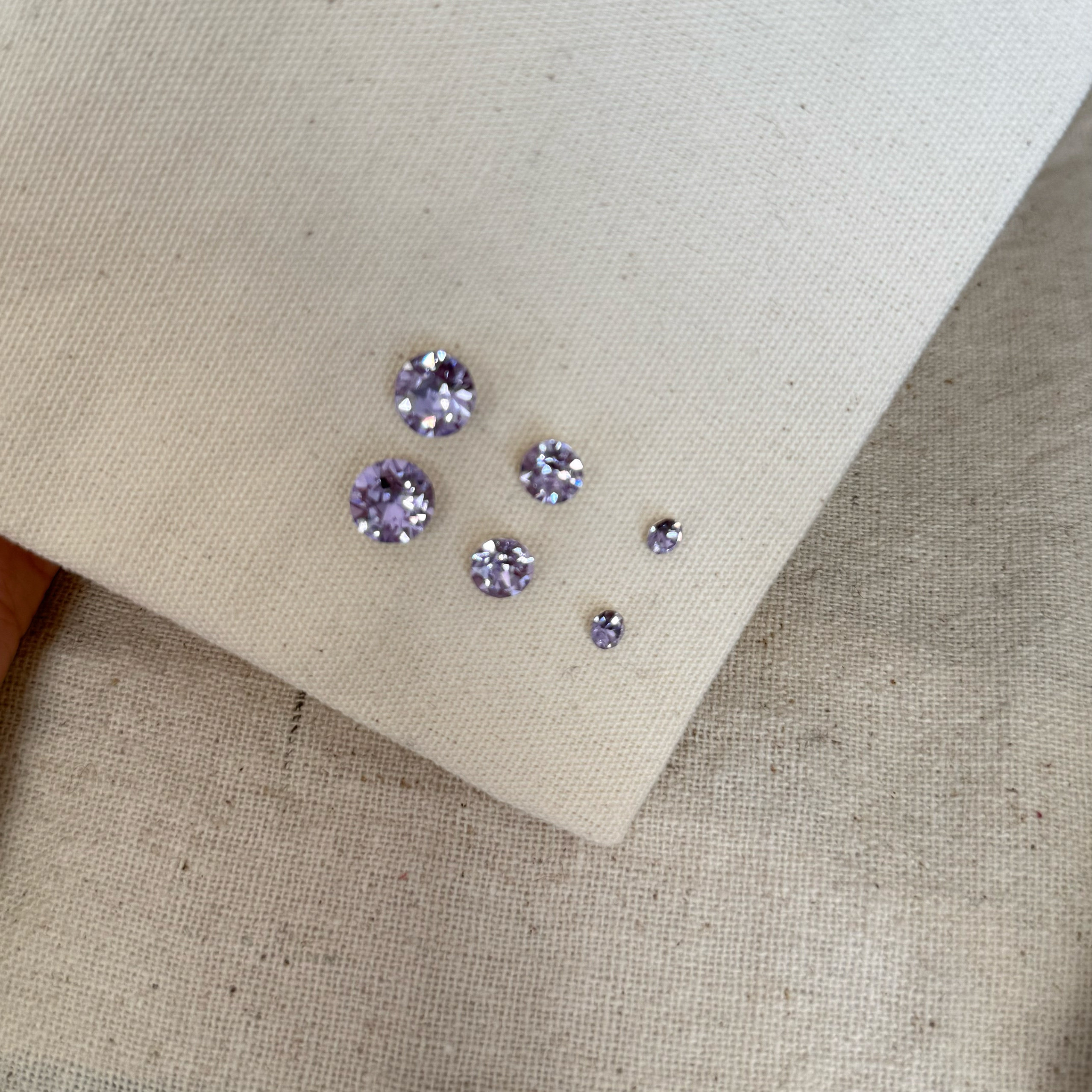 爆闪紫罗兰多切面施家水晶钻耳钉s925纯银个性小众气质耳骨钉百搭,饰品/流行首饰/时尚饰品新,耳钉,淘宝优惠券,粉丝福利购,淘宝优惠卷