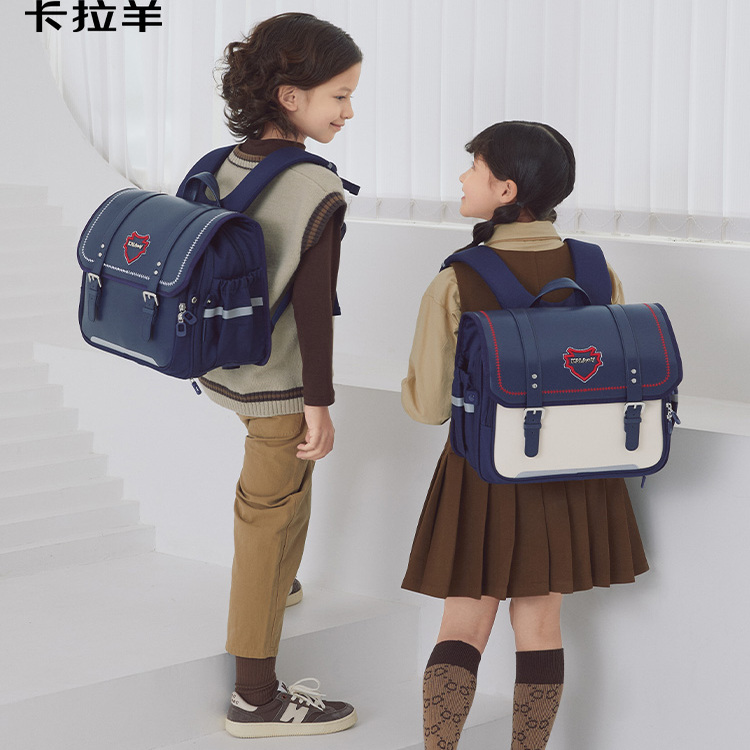 卡拉羊小学生书包轻便横款背包