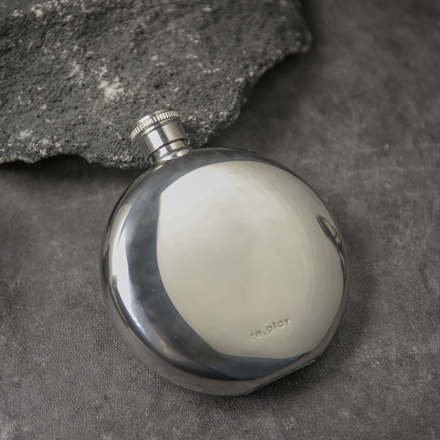 不锈钢银色迷你酒壶5oz便携式