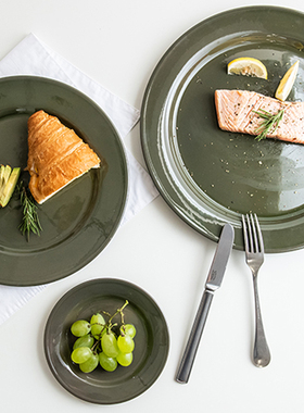 puebco 森林绿色餐具盘组复古饭碗饮食水果点心盘子摆饰简约流行