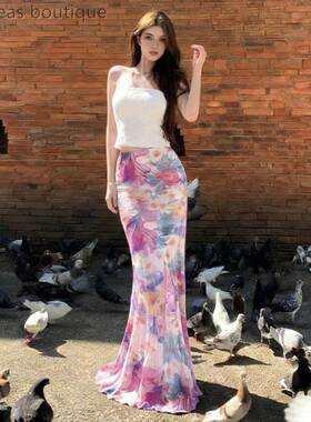 Wearing a half skirt for vacation多巴胺网纱中长裙穿搭半身裙