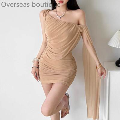 修身辣妹斜肩长袖薄纱不规则褶