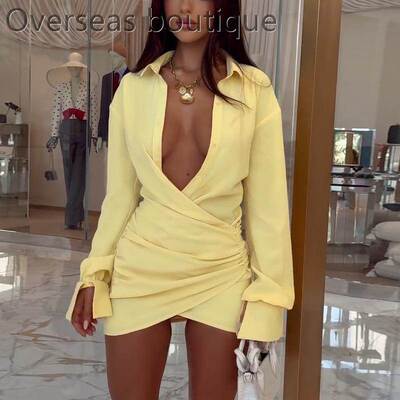 深领压褶包臀衬衫连衣裙女辣妹短