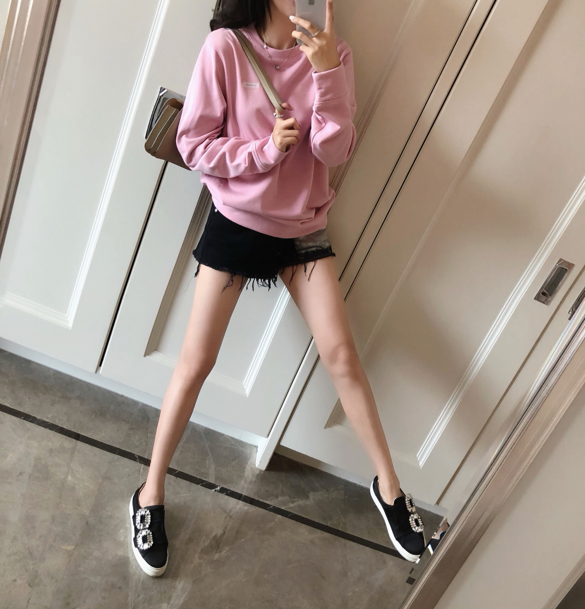 兔兔VIP店2018秋季女装新品 温柔减龄粉色 好穿白搭休闲卫衣